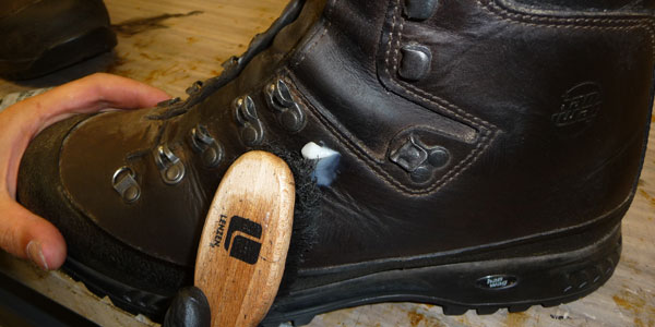 waxing hiking boots